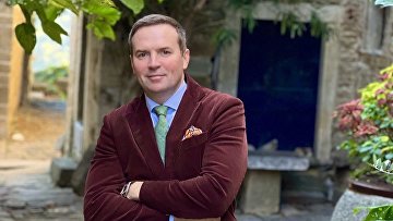 Эксперт предупредил о рисках Долиной при отказе выселиться из квартиры