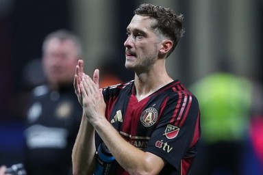 Миранчук фразой «не сказал бы, что загнивает» оценил жизнь в Америке