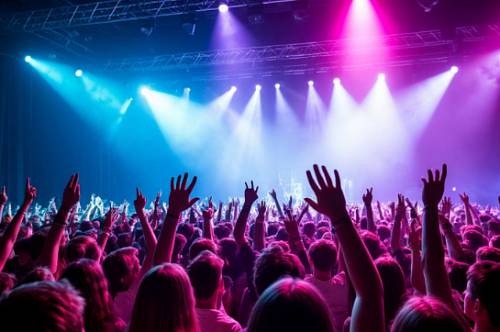 Экс-амурчанин, звезда проекта Дети Rave назвал договор с «Рифмы и Панчи» рабским