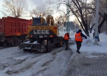 С начала года с улиц Благовещенска вывезли около двух тысяч тонн снега