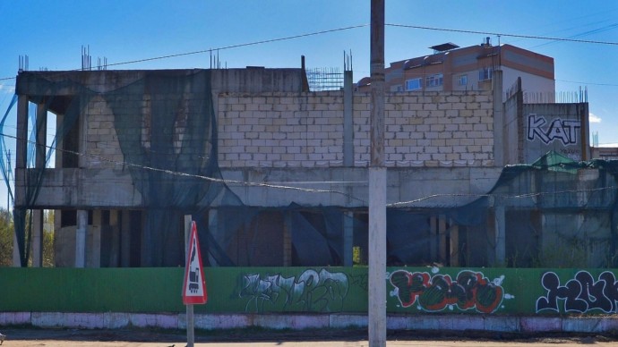 В Ярославле продали недострой на улице Труфанова В Ярославле продали недострой на улице Труфанова