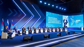 Марат Хуснуллин дал старт движению по ряду автомобильных участков на специализированной выставке «Дорога-2025» Марат Хуснуллин дал старт движению по ряду автомобильных участков на специализированной выставке «Дорога-2025»