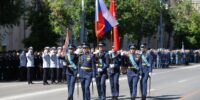 Астрахань торжественно встретила агитпоезд Минобороны России
