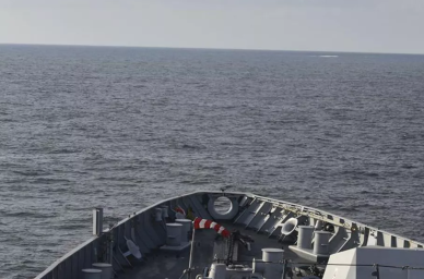 В Санкт-Петербурге идет ко дну судно «Капитан Ушаков»