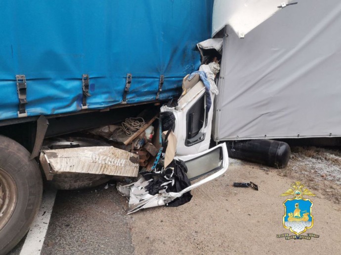 Два человека погибли в аварии с семью автомобилями в Костромской области Два человека погибли в аварии с семью автомобилями в Костромской области