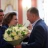 Первую женщину-космонавта Валентину Терешкову поздравляют с днем рождения