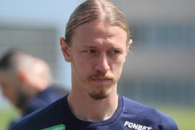 Пономарёв раскритиковал Сафонова: "Поэтому он в ПСЖ и не играет. Кому нужен такой мухолов?"