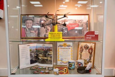 Москвичей приглашают на выставку о волонтерах на СВО