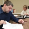 В Брянской области учредитель и сотрудники центра социальной помощи, обвиняемые в нескольких десятках мошенничеств, предстанут перед судом
