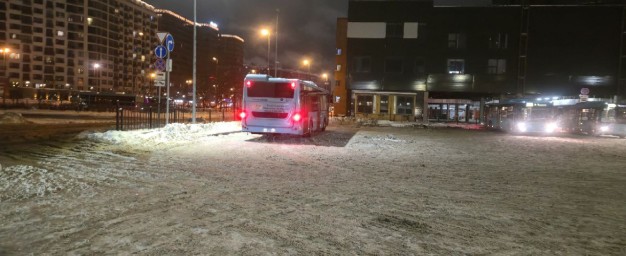 Общественный транспорт Петербурга работает штатно, несмотря на снегопад