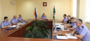 В Оренбурге заместитель Председателя Следственного комитета Российской Федерации Елена Евгеньевна Леоненко провела совещание с руководителями следственных управлений Приволжского федерального округа