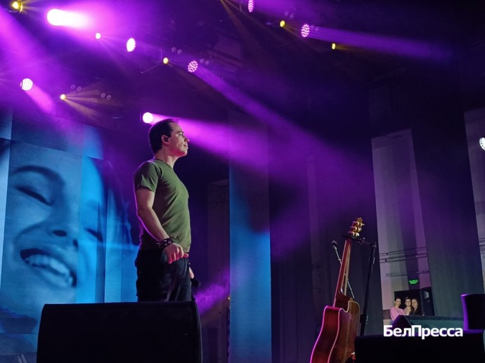 Родион Газманов приехал поддержать жителей белгородского приграничья Родион Газманов приехал поддержать жителей белгородского приграничья