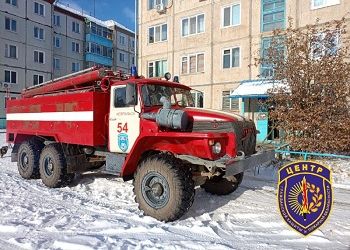 Спасатели помогли амурчанке достучаться до оставленного дома ребенка