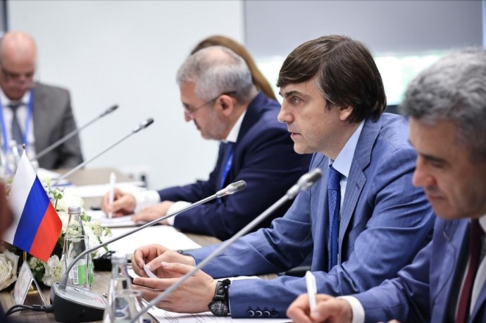 Сергей Кравцов обсудил с Министром образования Республики Союз Мьянма дальнейшее взаимодействие в сфере образования