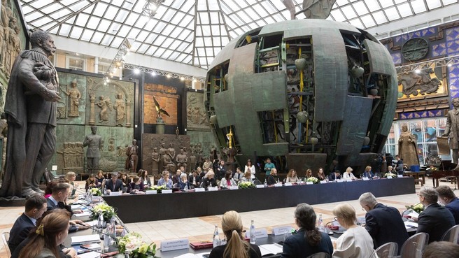 В Российской академии художеств прошло итоговое заседание Совета при Правительстве по вопросам попечительства в социальной сфере