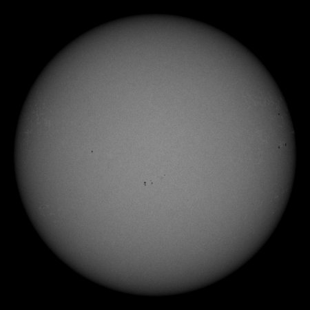 На Солнце резко исчезли все «пятна» На Солнце резко исчезли все «пятна»