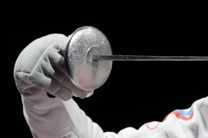 Российские юниоры взяли первое золото на международных турнирах по фехтованию после возвращения флага и гимна