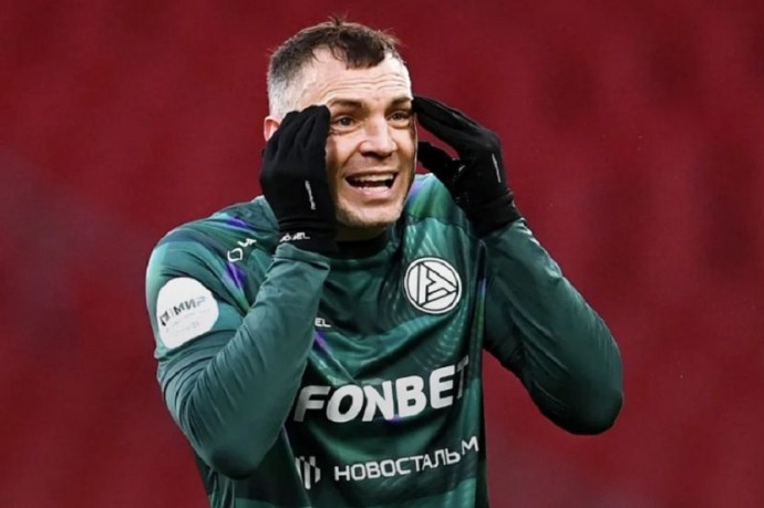 Ташуев заявил, что в кризисе "Акрона" виноват Дзюба