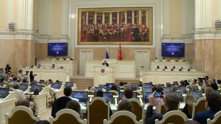 45 регионов России и 13 стран: в Петербурге проходит IX Международный Невский форум
