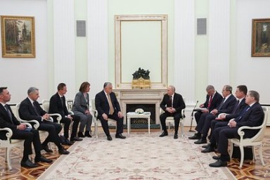 Песков объяснил временной зазор между приездом Орбана в Кремль и стартом переговоров