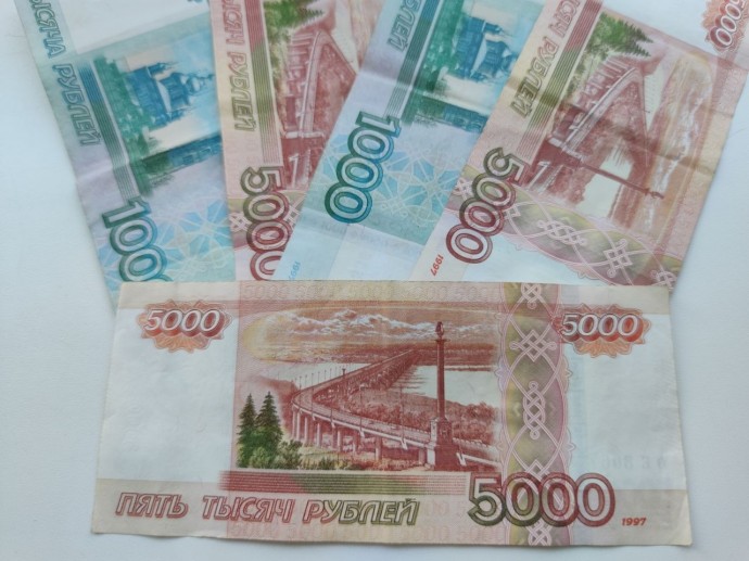 Как семьям получить до 10 тысяч рублей