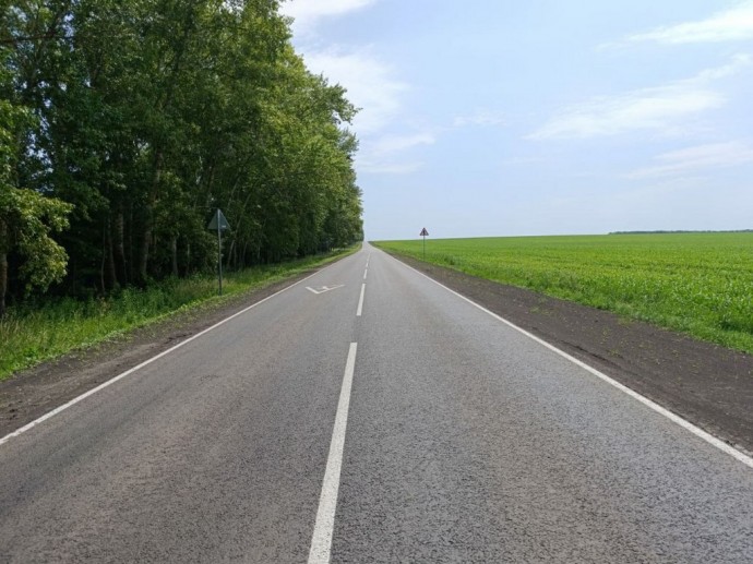 В Ивнянском районе отремонтировали дорогу, связывающую Ивню, Песчаное и Череново