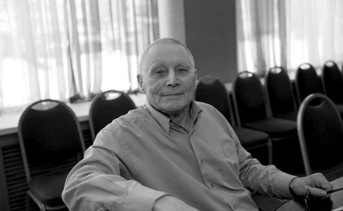 Главную библиотеку Сахалинской области имени назовут именем Николая Тарасова Главную библиотеку Сахалинской области имени назовут именем Николая Тарасова