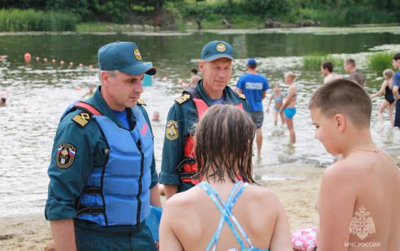 Курские спасатели с начала лета вывели с водоёмов более 50 детей без надзора взрослых