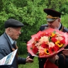 В Курске начальник полиции поздравил ветерана войны с Днем Победы
