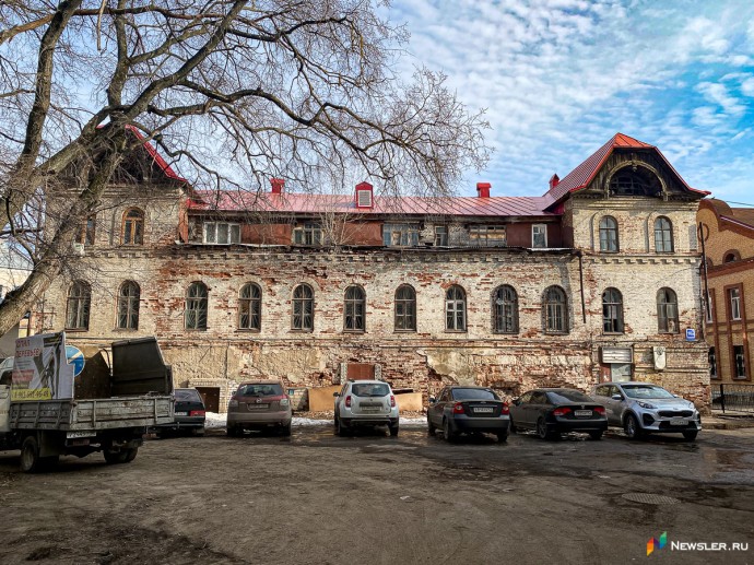 Горадминистрация продала «Дом Перминова» и требует от собственника ремонт