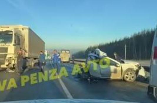 Опубликовано видео с места смертельной автокатастрофы в Нижнеломовском районе