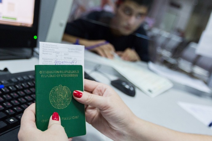 В РФ могут ограничить регистрацию мигрантов по месту жительства