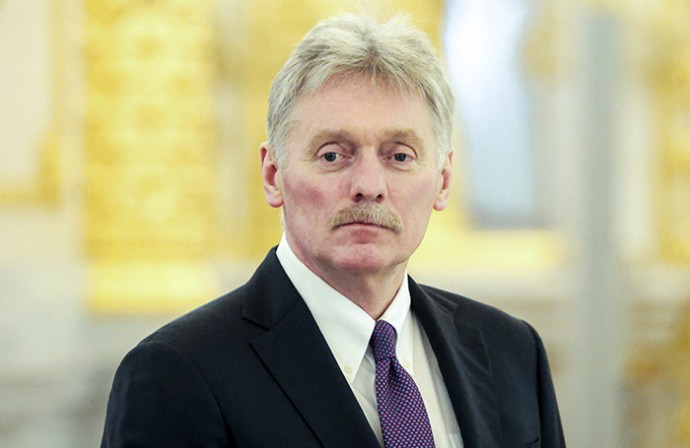Песков решил не комментировать ссору четы Макрон