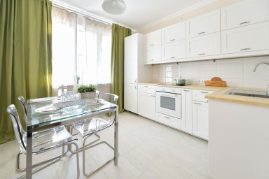 Более 550 семей переехали в квартиры по программе реновации в Черемушках