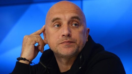 Нобелевская премия по литературе аннулировала себя, заявил Прилепин