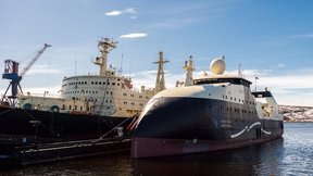 Дмитрий Патрушев посетил судно «Капитан Соколов», построенное в рамках механизма инвестиционных квот