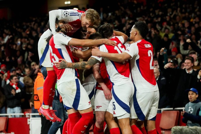 «Арсенал» выиграл у «Брентфорда» и закрепился на первом месте