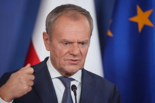 Дмитриев указал, когда Туск приедет в Россию умолять о поставках энергоресурсов