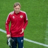 Карпин отреагировал на ошибку Сафонова в матче с Нигерией