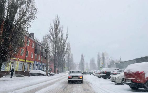 В Курске подготовят новые площадки для складирования снега после проверки мэра В Курске подготовят новые площадки для складирования снега после проверки мэра