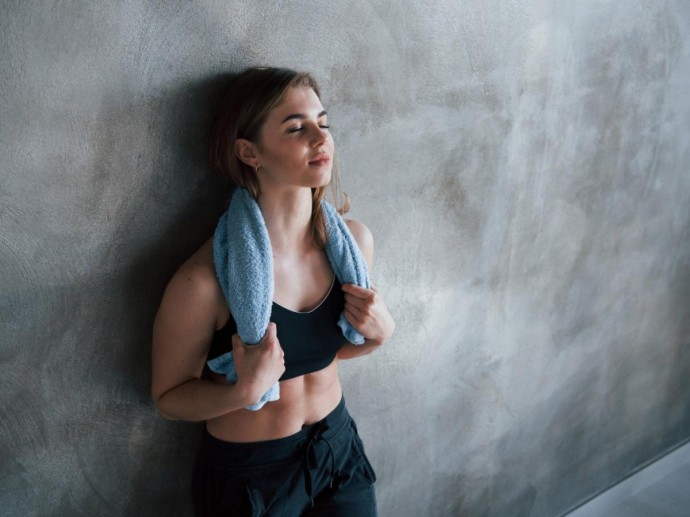 Тренировка косых мышц без веса не увеличивает талию – фитнес-тренеры