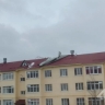 Пострадавшие от сильного ветра крыши домов в Дальнем могут капитально отремонтировать