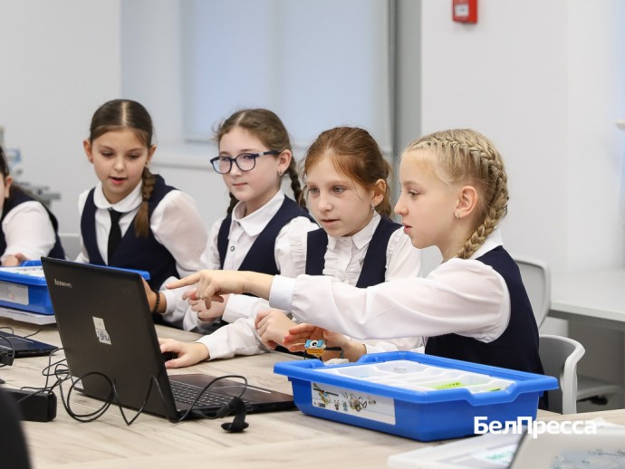 Белгородских школьников познакомили с профессиями программиста и геймдизайнера