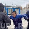 Российский губернатор пообещал помощь прорывавшемуся к нему на митинге мужчине