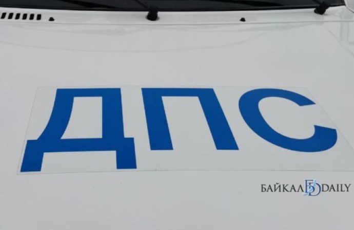 В Бурятии опрокинулась маршрутка с 16 пассажирами