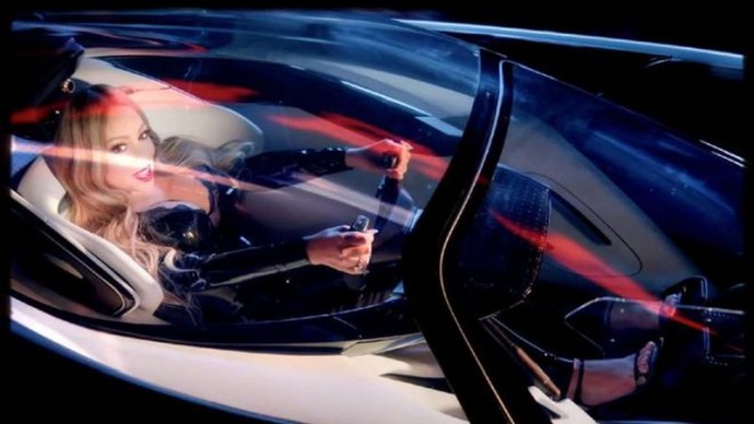 Певица Мэрайя Кэри стала новой обладательницей редкого электромобиля Faraday Future FF91