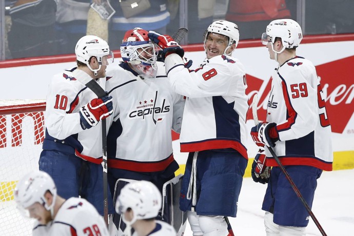 Овечкин набрал результативный балл в четвёртом матче подряд Овечкин набрал результативный балл в четвёртом матче подряд