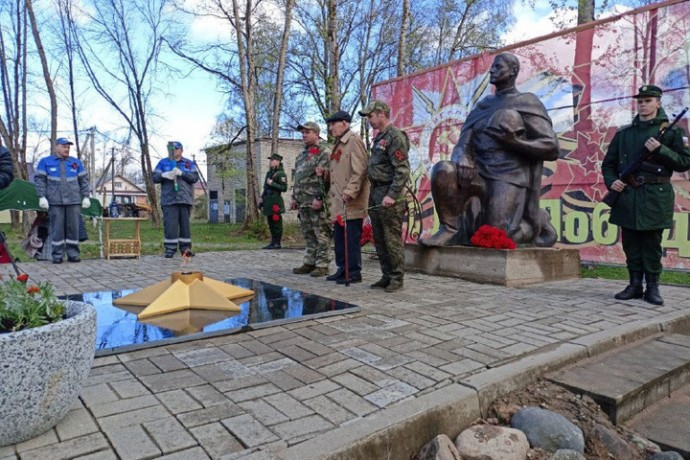 В ярославском селе Новый Некоуз мемориал «Вечный огонь» перевели на сетевой газ