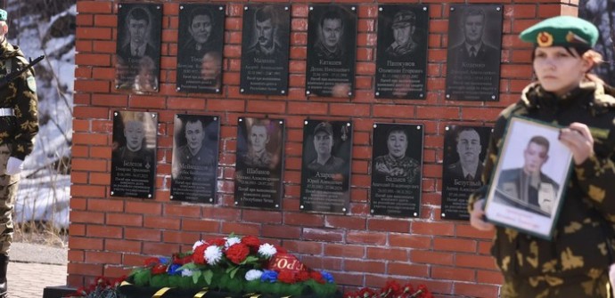 В Горно-Алтайске увековечили память пограничников, погибших на спецоперации