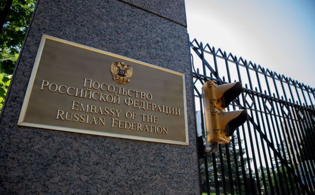 Украинцы в США стремятся стать гражданами России, чтобы избежать мобилизации — консул
